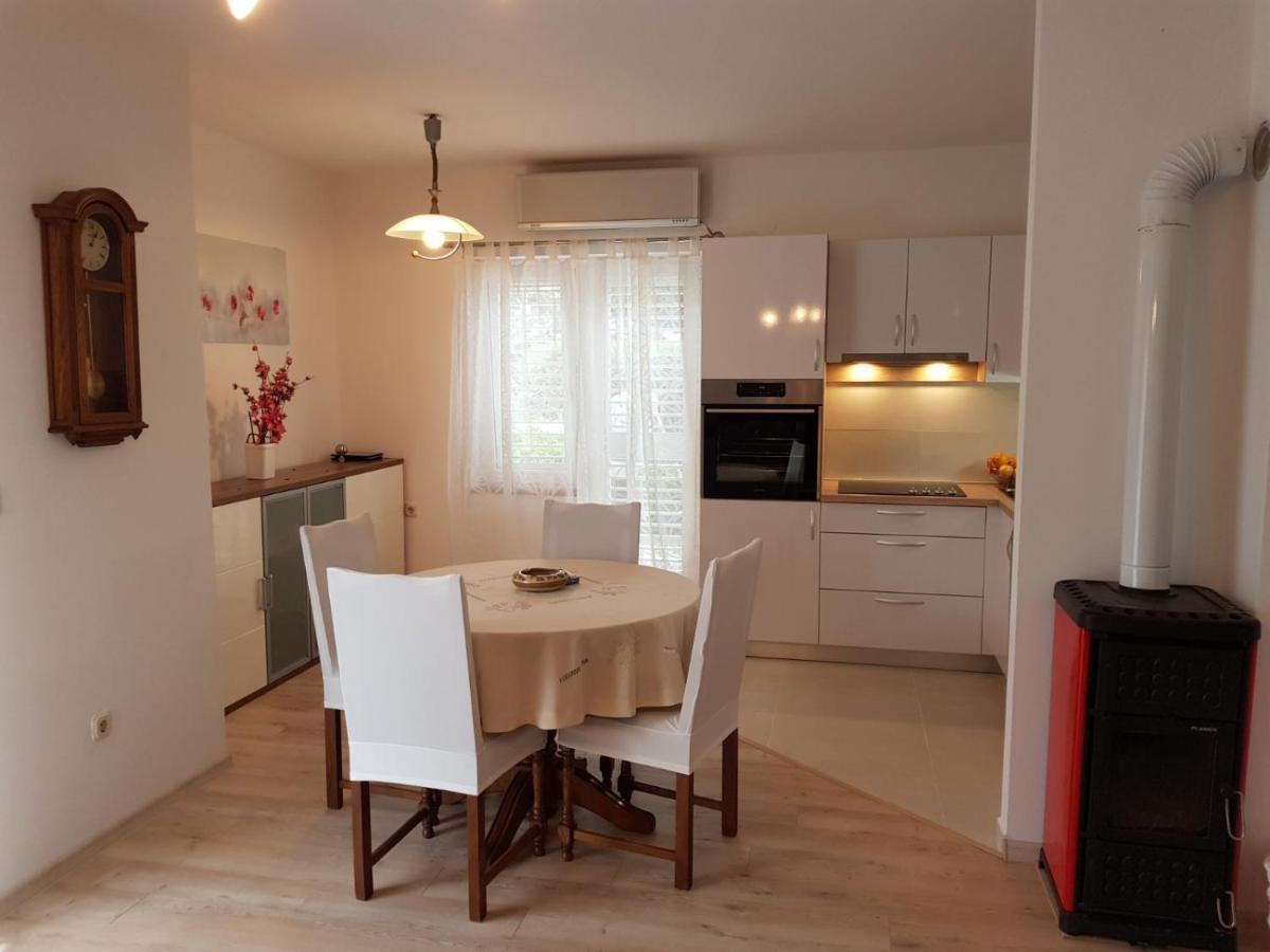 Seaside Apartments With A Swimming Pool Barbat, Rab - 4951 Barbat na Rabu Exteriör bild