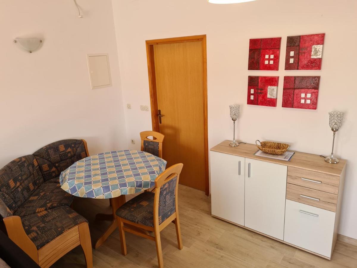 Seaside Apartments With A Swimming Pool Barbat, Rab - 4951 Barbat na Rabu Exteriör bild